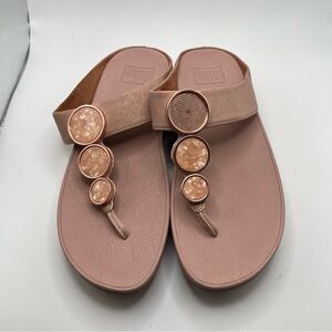 NWOB FitFlop  Halo Bead-Circle Metallic Toe-Post Sandals size 6 missing stone